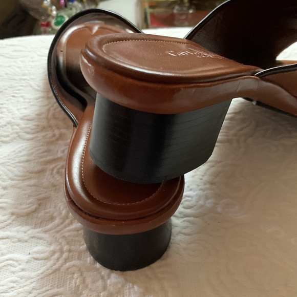 COLE HANN COUNTRY NEVER WORN/NWOTS SLIDE SZ 7 1/2 COGNAC/BLACK 1 1/2” HEEL - Picture 8 of 10
